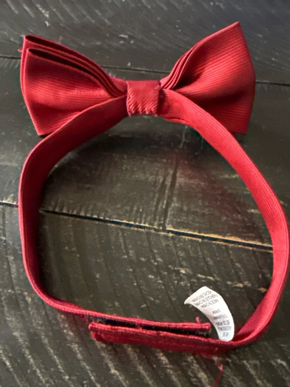 Classic Men's Burgundy Bow Tie